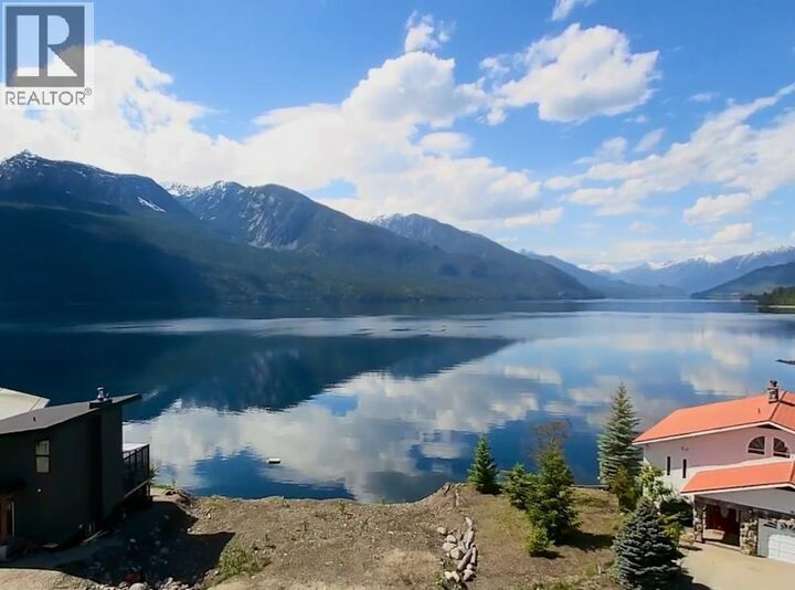 Property Photo:  813 Silver Cove Drive  BC V0G 1S0 