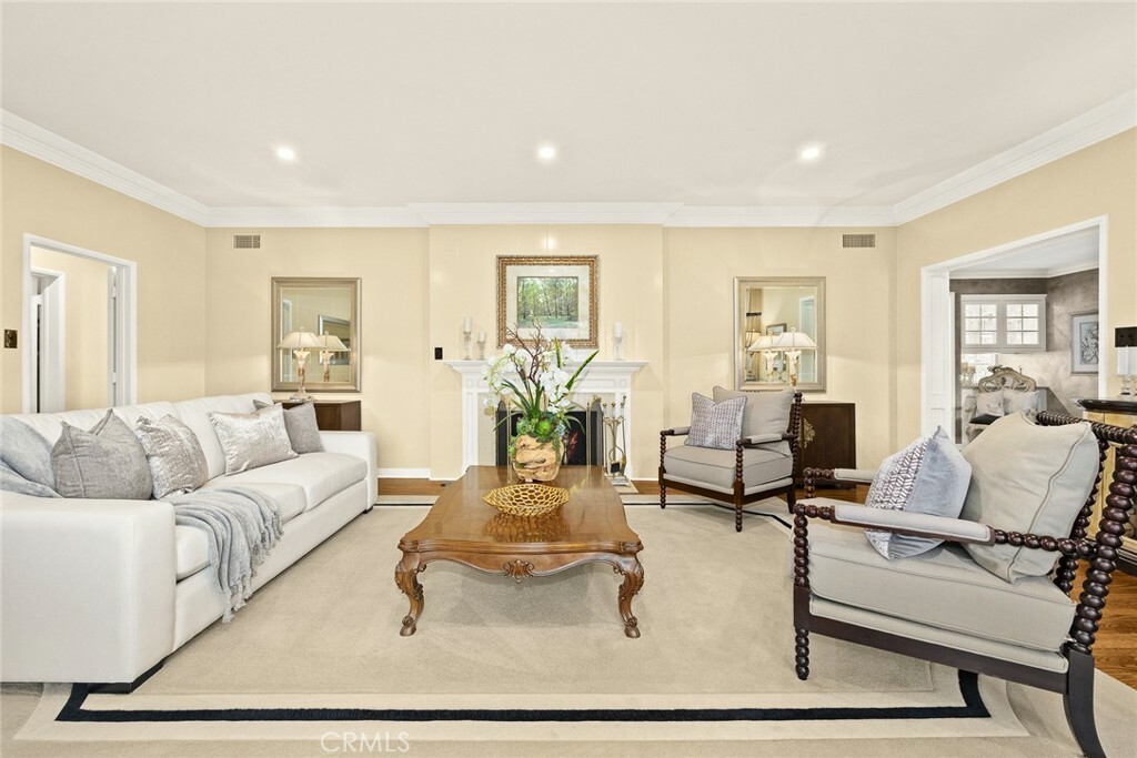 Property Photo: 315 Arbolada Drive CA 91006