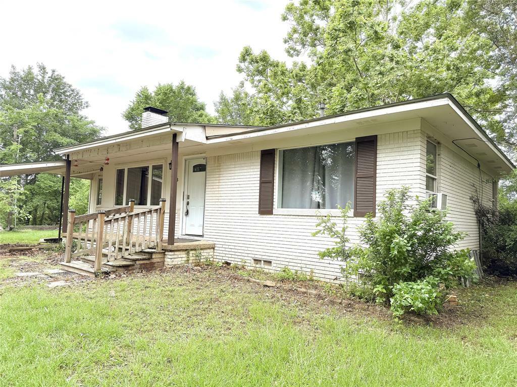 Property Photo:  853 County Road 2730  TX 75686 