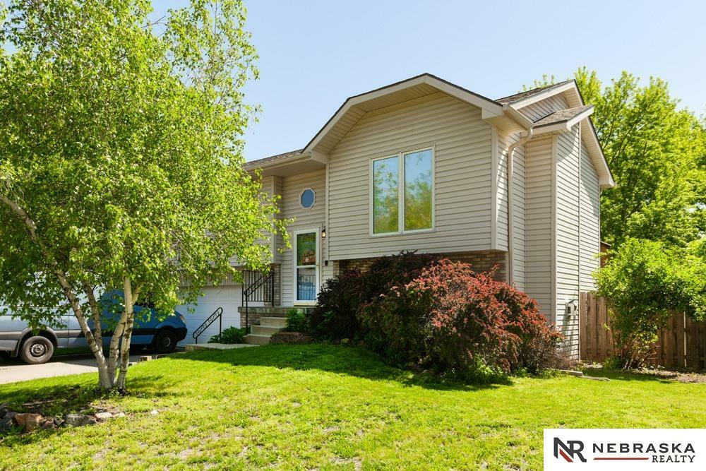 Property Photo:  1111 Patricia Drive  NE 68046-2924 