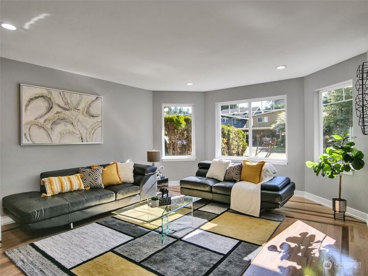 Property Photo: 17743 Corliss Avenue N WA 98133