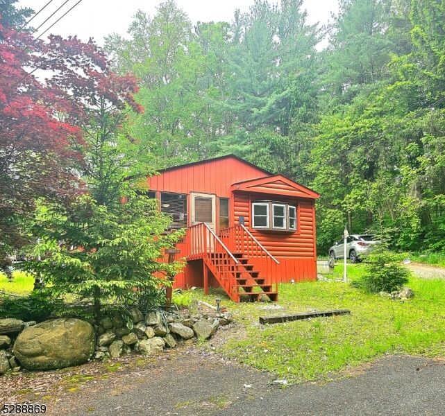 Property Photo:  17 Spruce Vlg  NJ 07461 