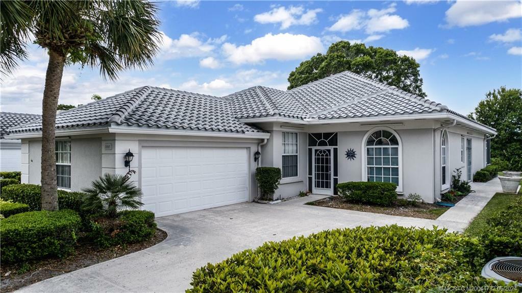 Property Photo: 8045 SE Double Tree Drive FL 33455