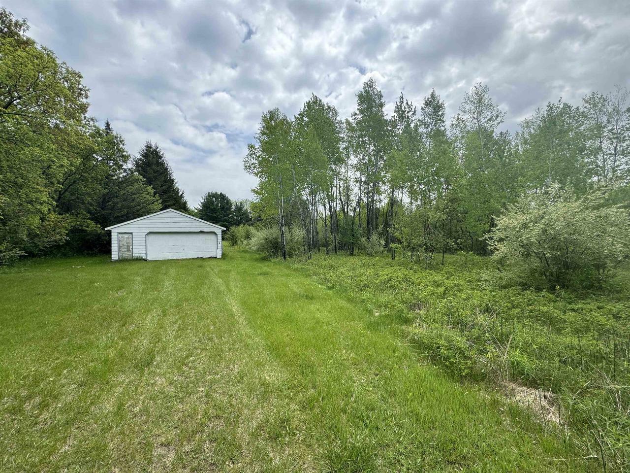 720 White River Drive  Neshkoro WI 54960 photo