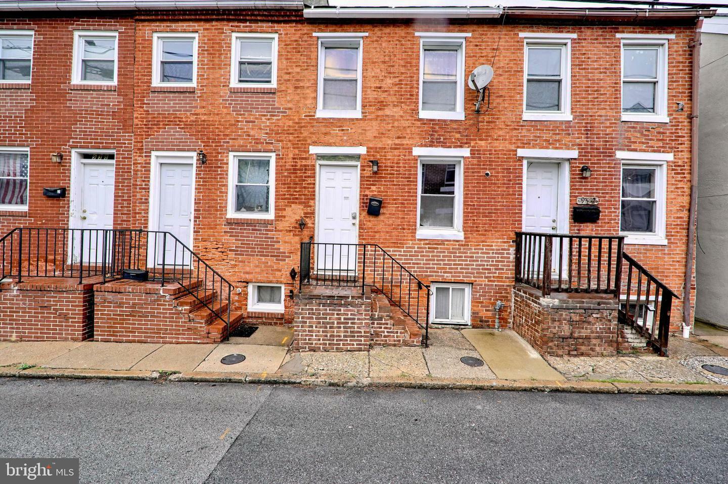 934 Lemmon Street  Baltimore MD 21223 photo