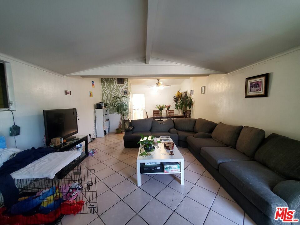 8429   Minuet Pl  Panorama City CA 91402 photo