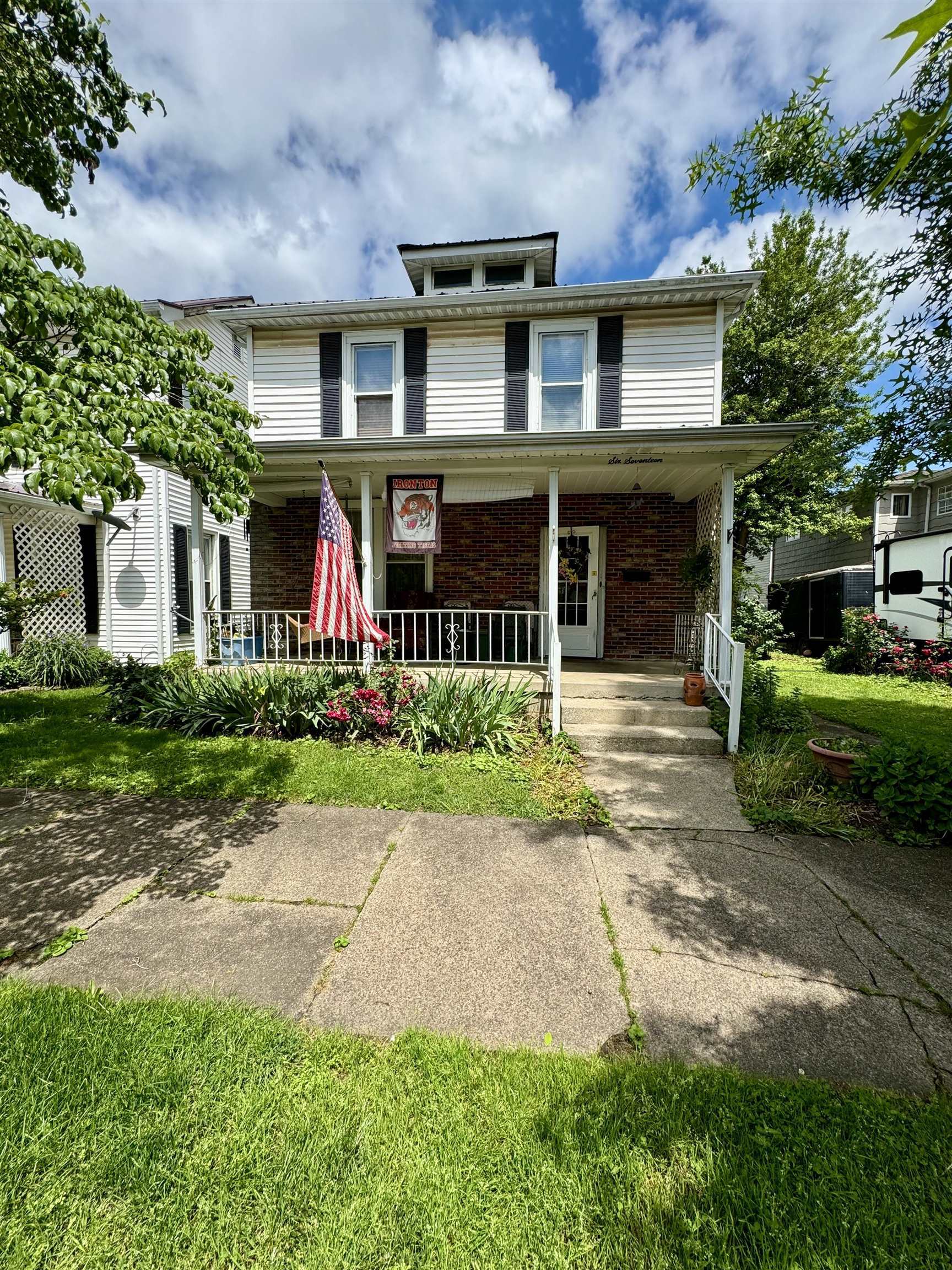 Property Photo: 617 Lawrence Street OH 45638