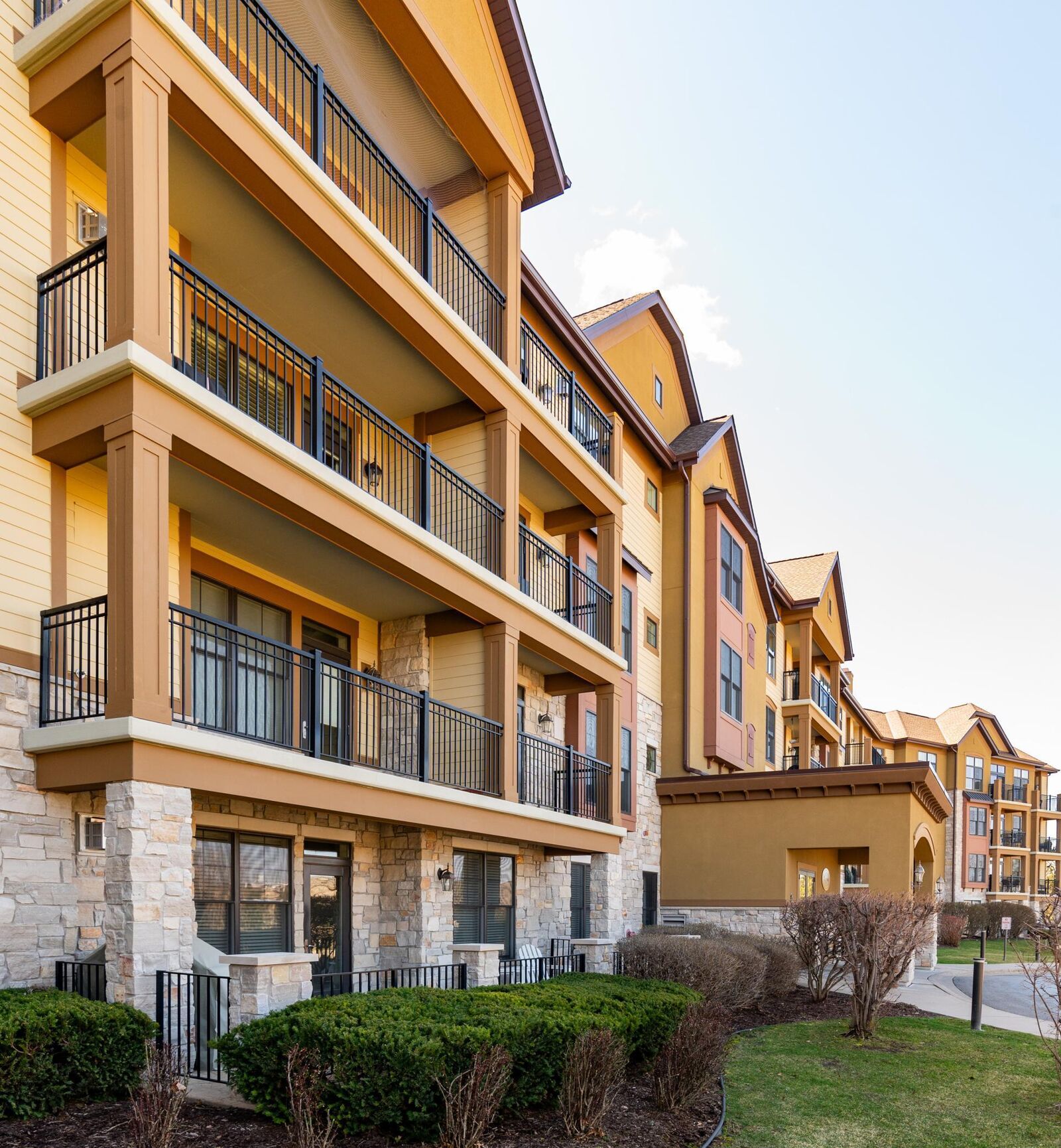 Property Photo:  1320 Riverside Lane 101  MN 55118 