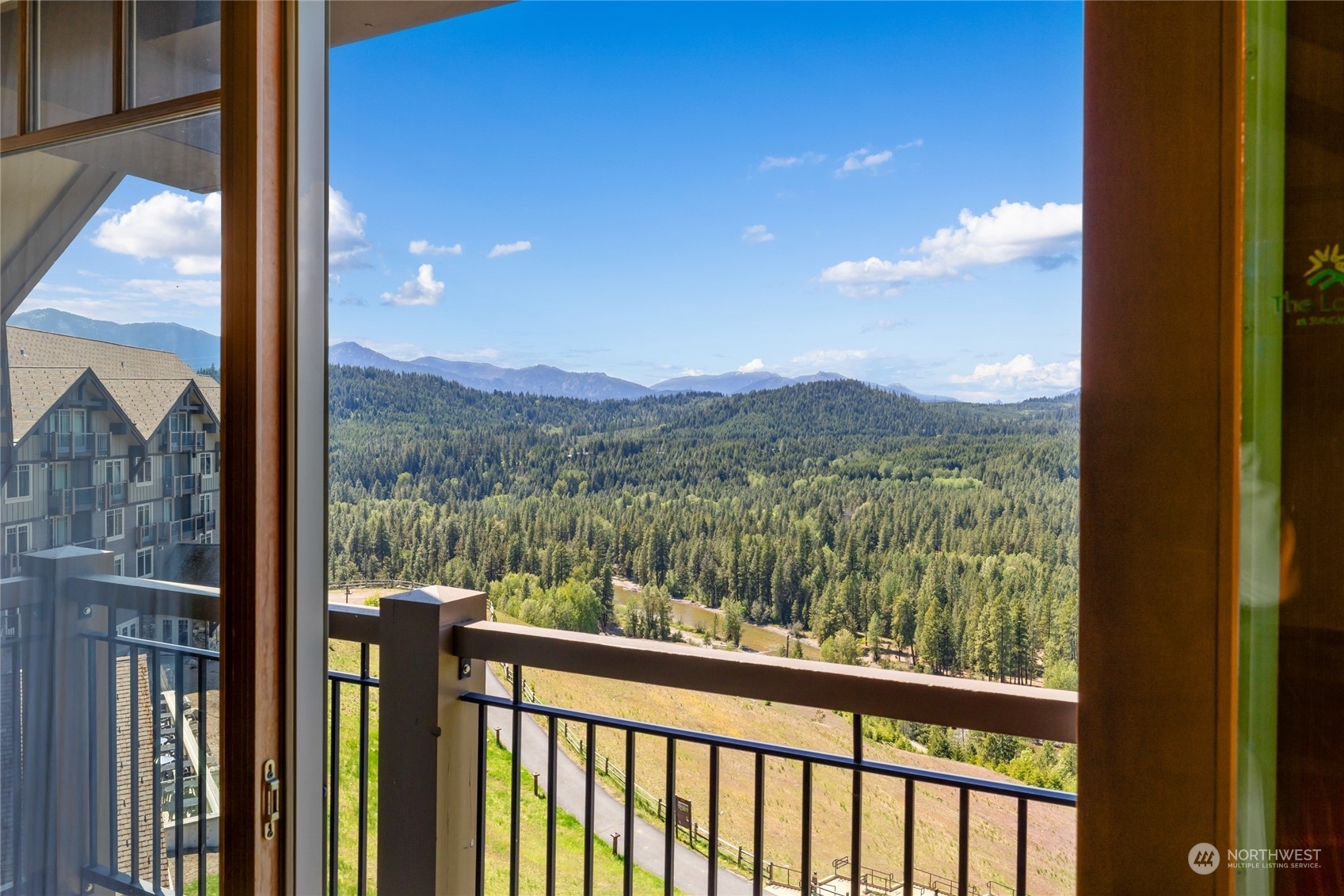 Property Photo:  3600 Suncadia Trail 5045  WA 98922 