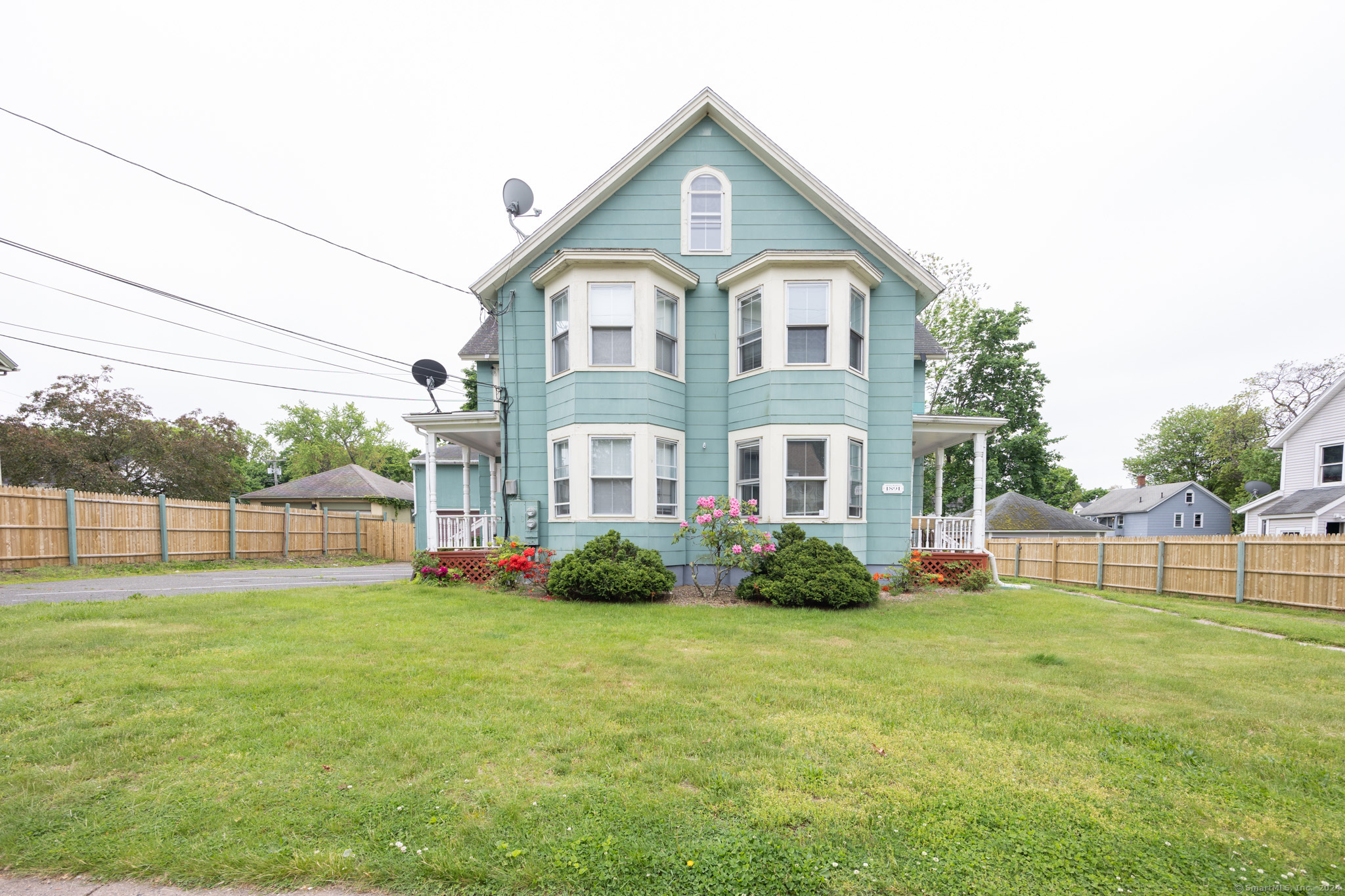 Property Photo:  86 School Street  CT 06040 