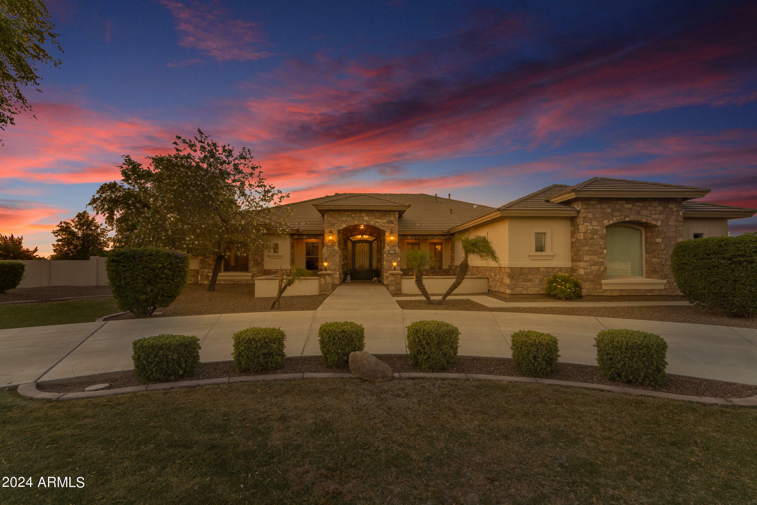 Property Photo:  21470 E Orchard Lane  AZ 85142 