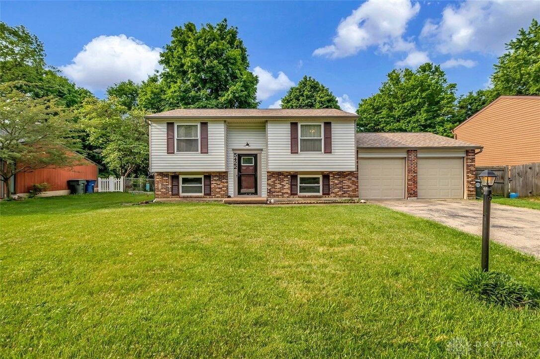 Property Photo:  5422 Kitridge Road  OH 45424