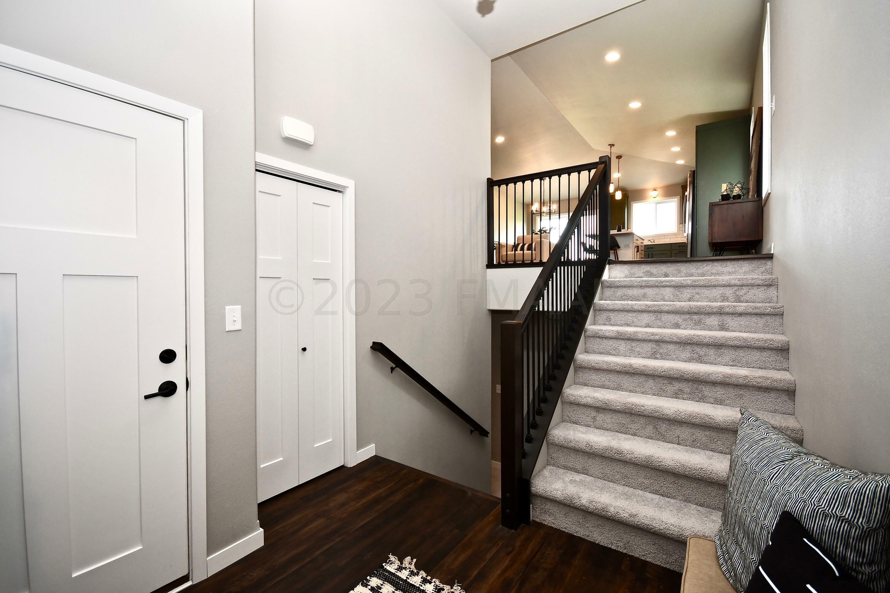 Property Photo:  6825 Joseph Street  ND 58047 