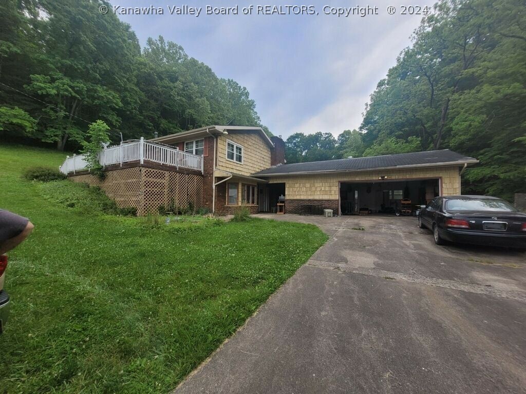 3136 Browns Creek Road  Saint Albans WV 25177 photo