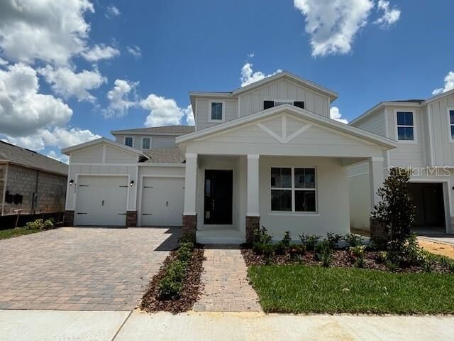 Property Photo: 9450 Emerald Berry Drive FL 34787