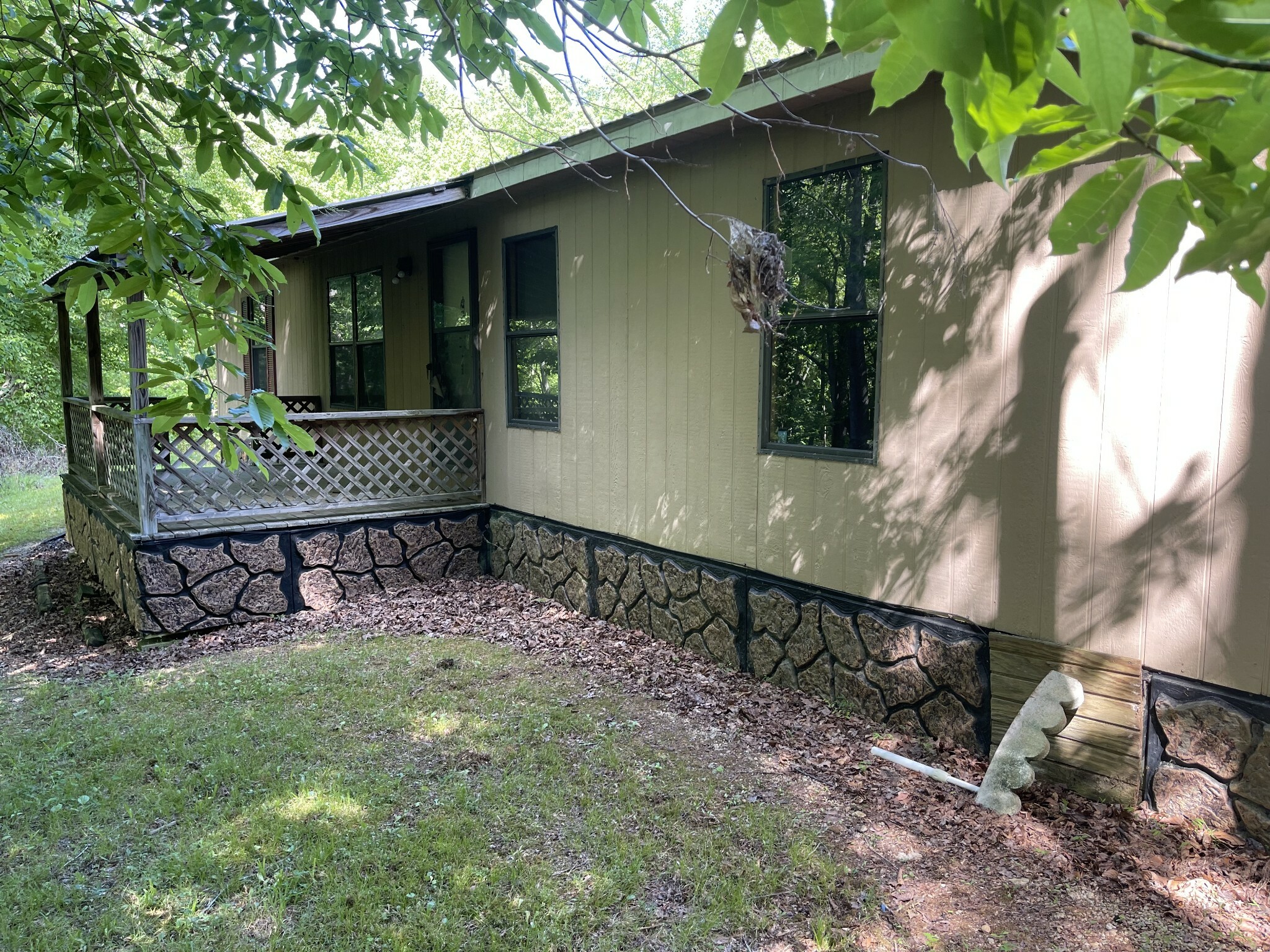 Property Photo:  405 Napier Rd  TN 38462 