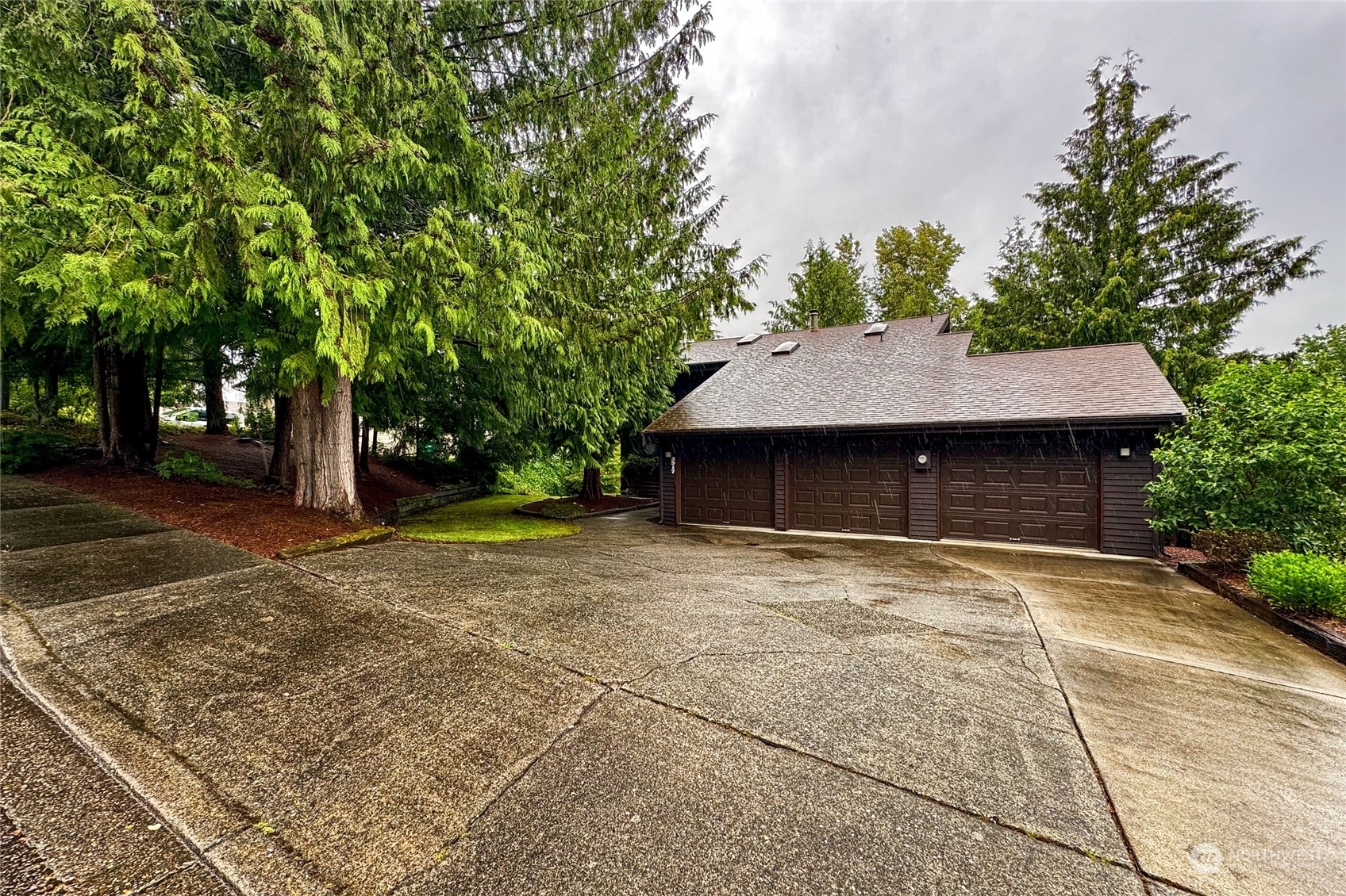 Property Photo:  3917 Apache Drive  WA 98273 