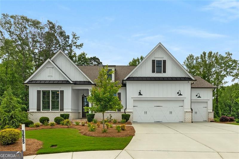 Property Photo: 5625 Merrybells Court GA 30040