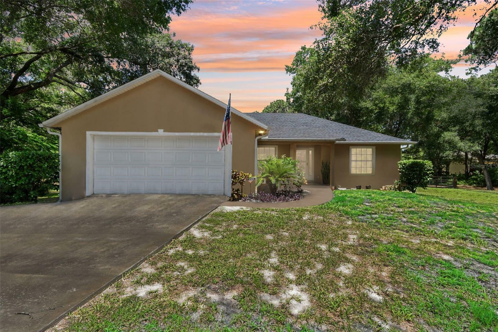 Property Photo:  31154 Lochmore Circle  FL 32776 