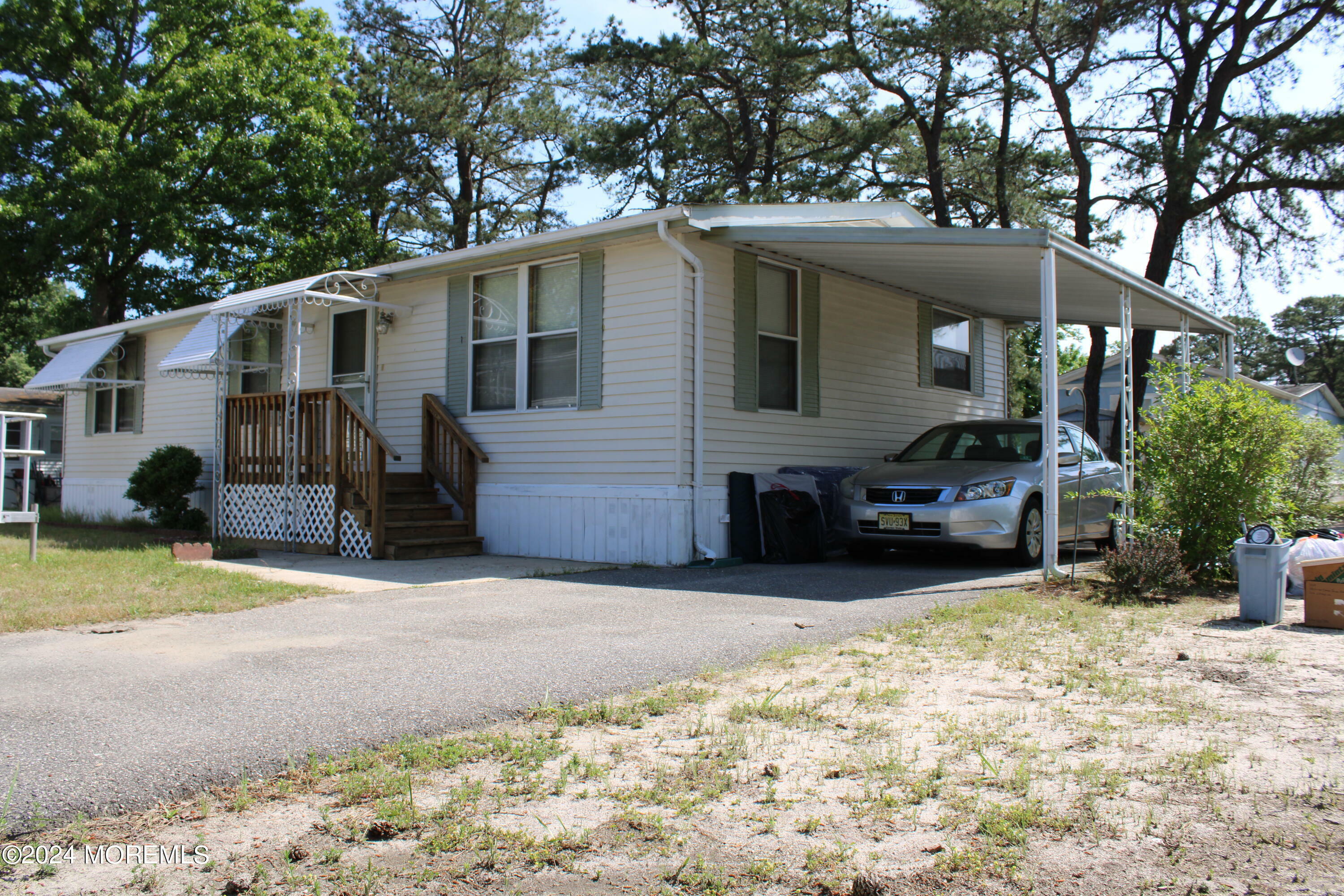 Property Photo:  19 Arbor Street  NJ 08759 