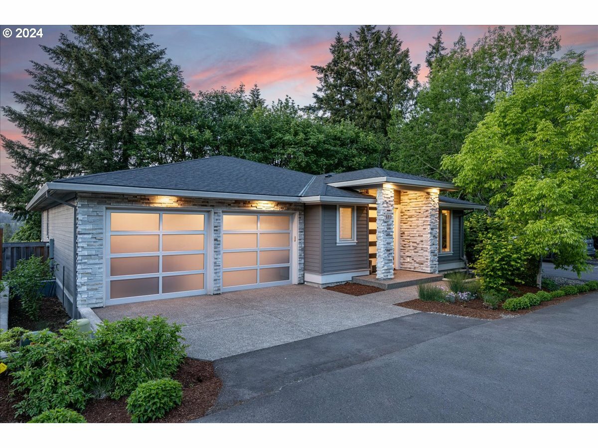 893 Cedar St  Lake Oswego OR 97034 photo