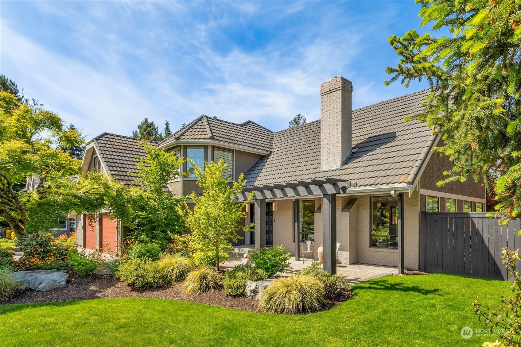 Property Photo:  4 Tulalip Key  WA 98006 
