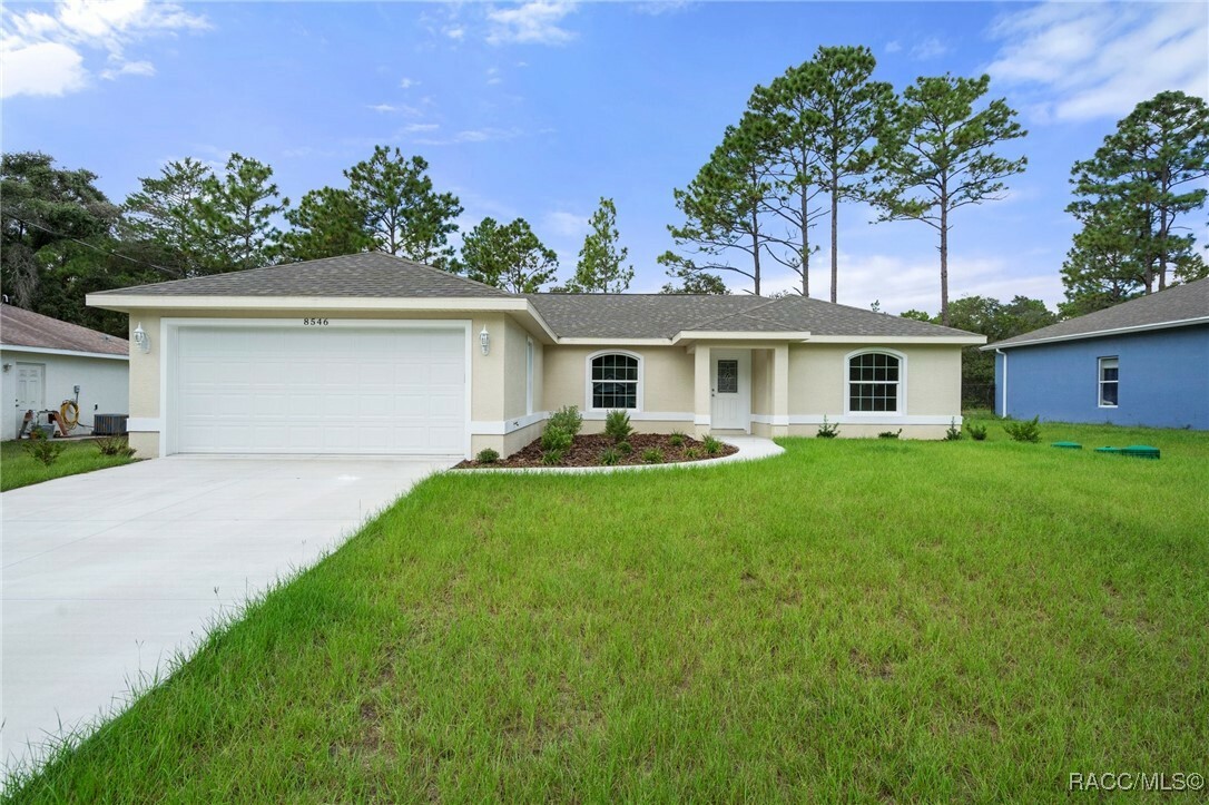 Property Photo:  8546 N Empire Avenue  FL 34433 