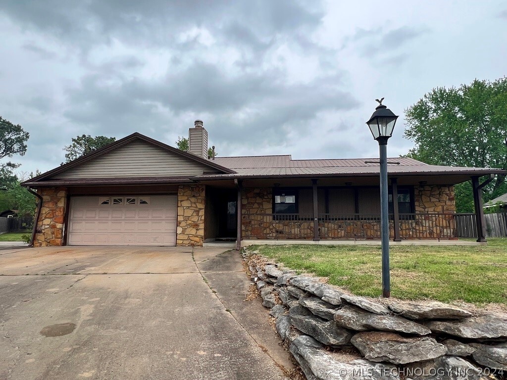 Property Photo: 11005 E 97th Street N OK 74055
