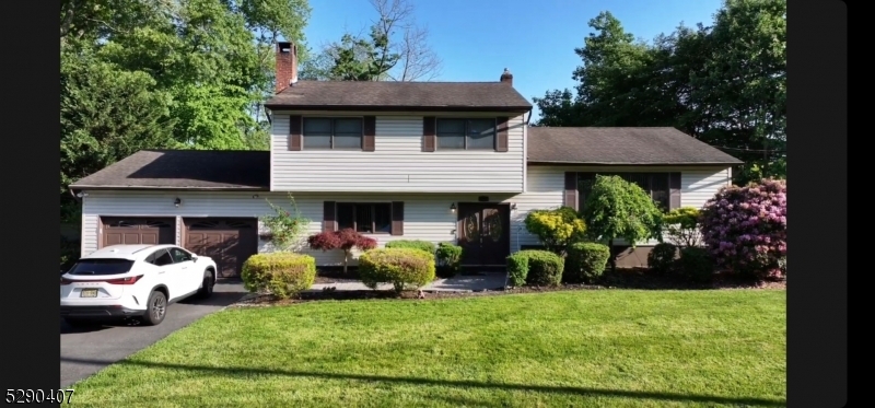 Property Photo: 20 Wellington Dr NJ 07470