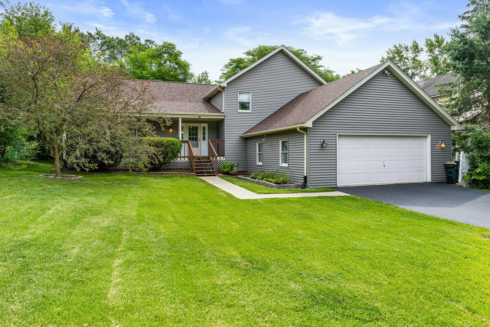 Property Photo:  8923 Palisades Road  IL 60527 