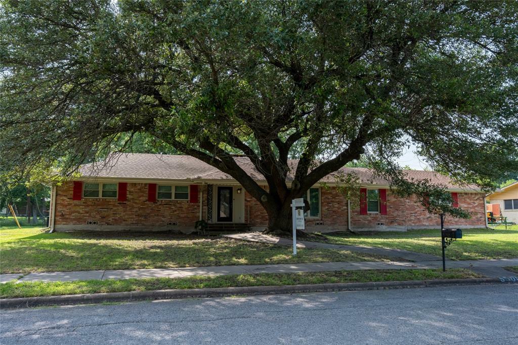 Property Photo:  5500 Kayway Drive  TX 75402 