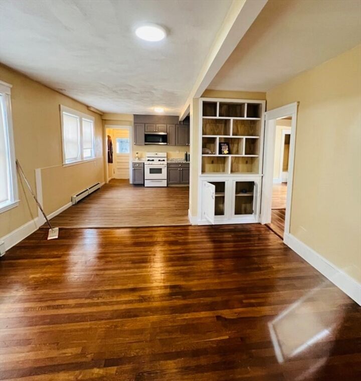 Property Photo: 14 Cabot St 1 MA 02139