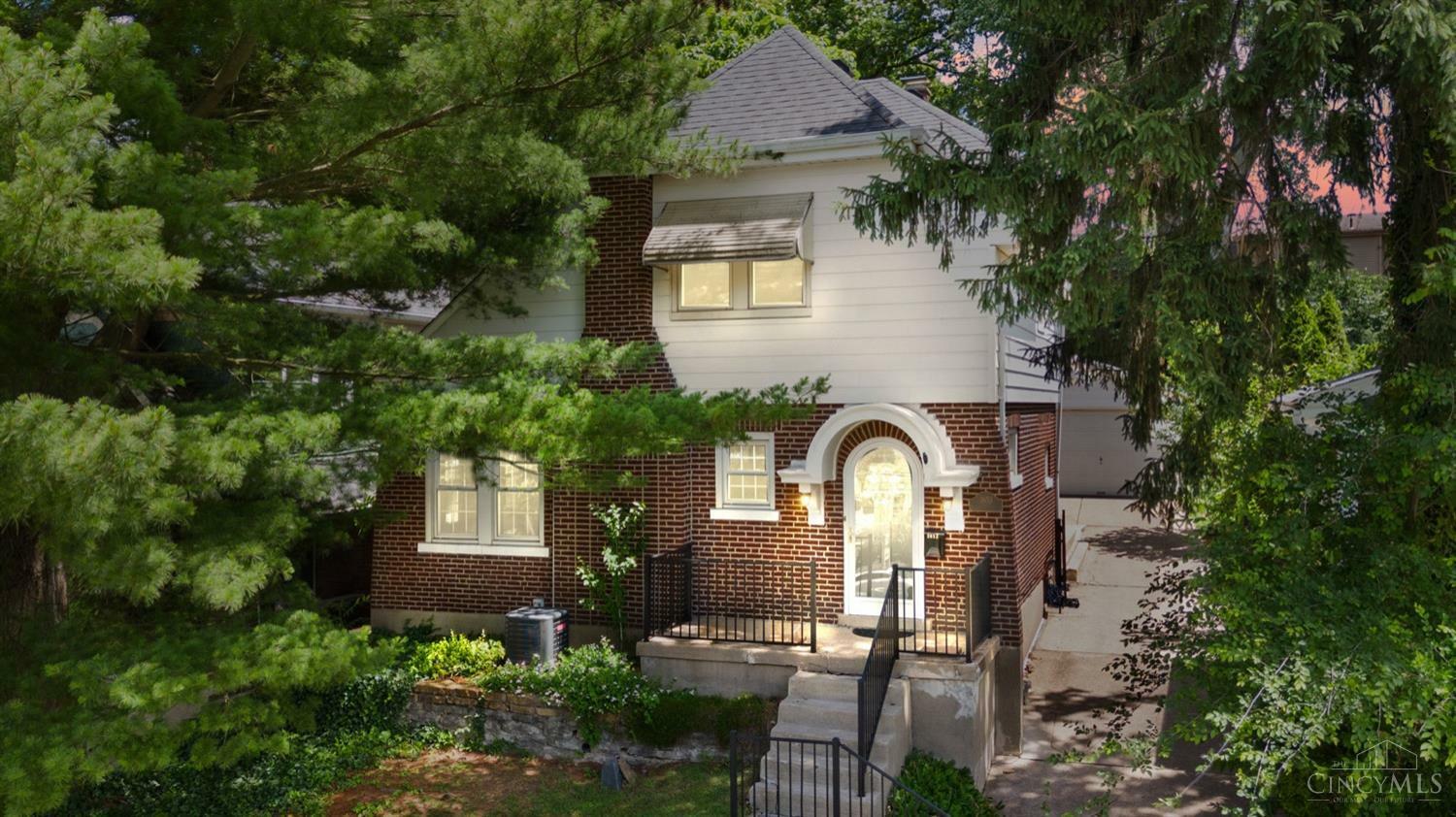 Property Photo:  3653 Erie Avenue  OH 45208 