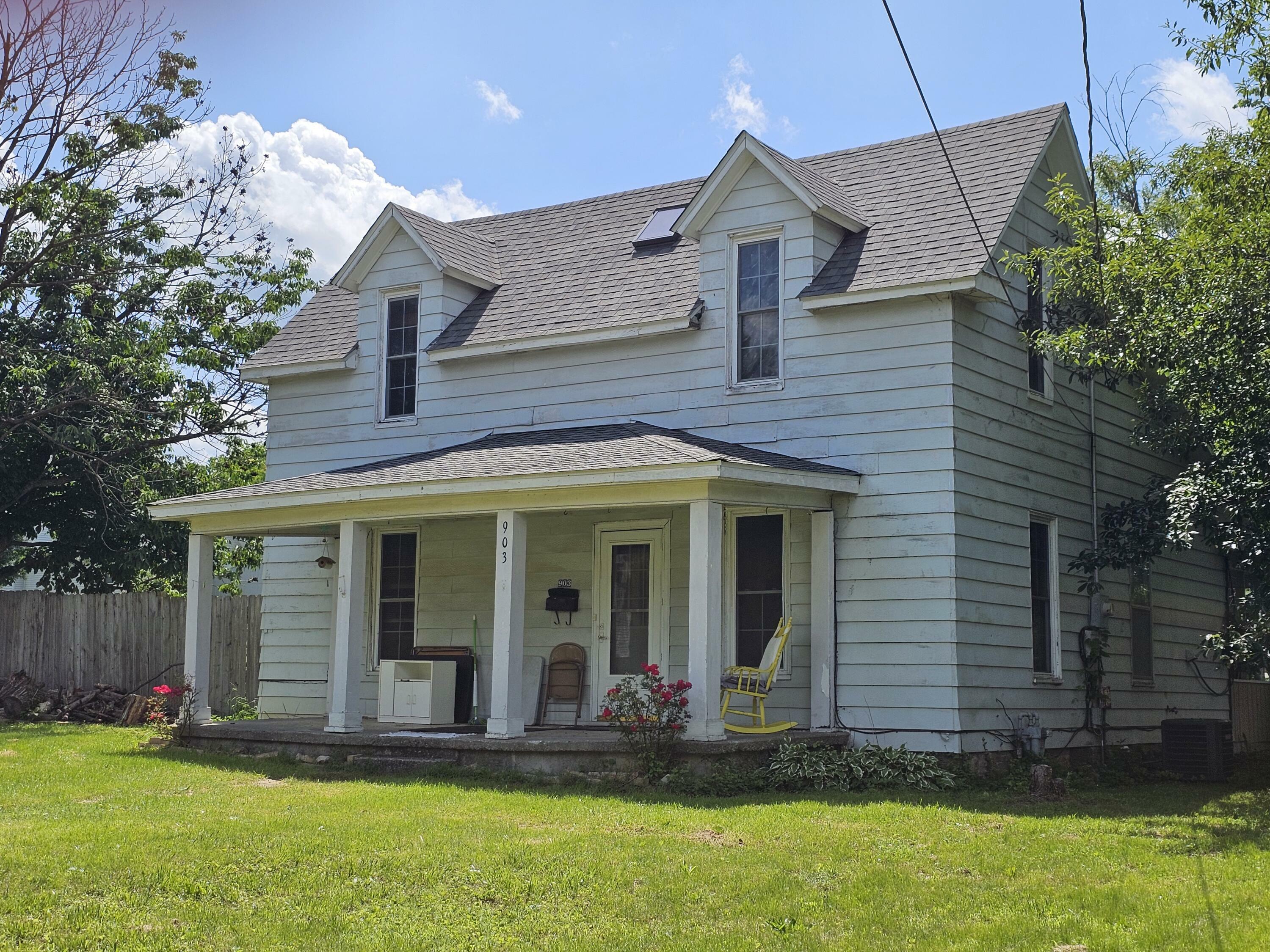 Property Photo:  903 Vine Street  MO 65251 