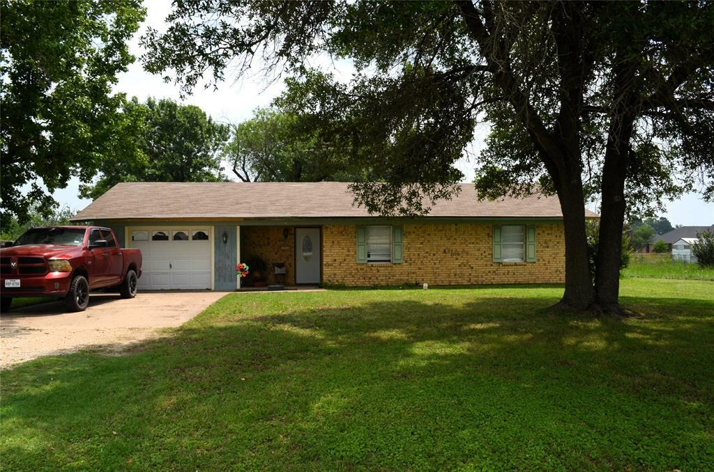 Property Photo:  335 Fm 316 S  TX 75124 