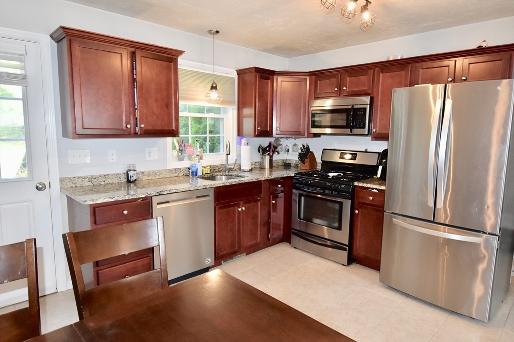 Property Photo: 27 Merrimac Way G MA 01879