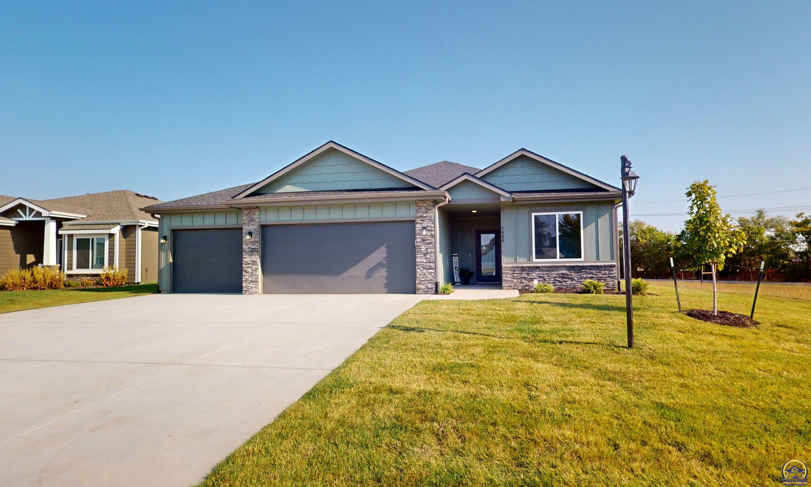 Property Photo:  7606 SW 24th Ter  KS 66614 