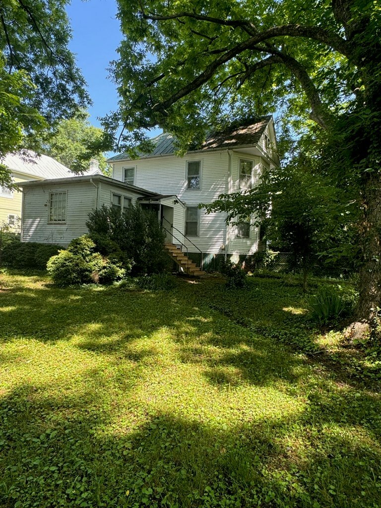 Property Photo:  1410 10th Street  VA 23974 