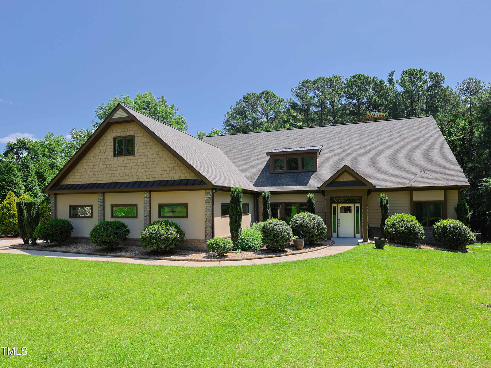 Property Photo:  912 Reedy Creek Road  NC 27513 