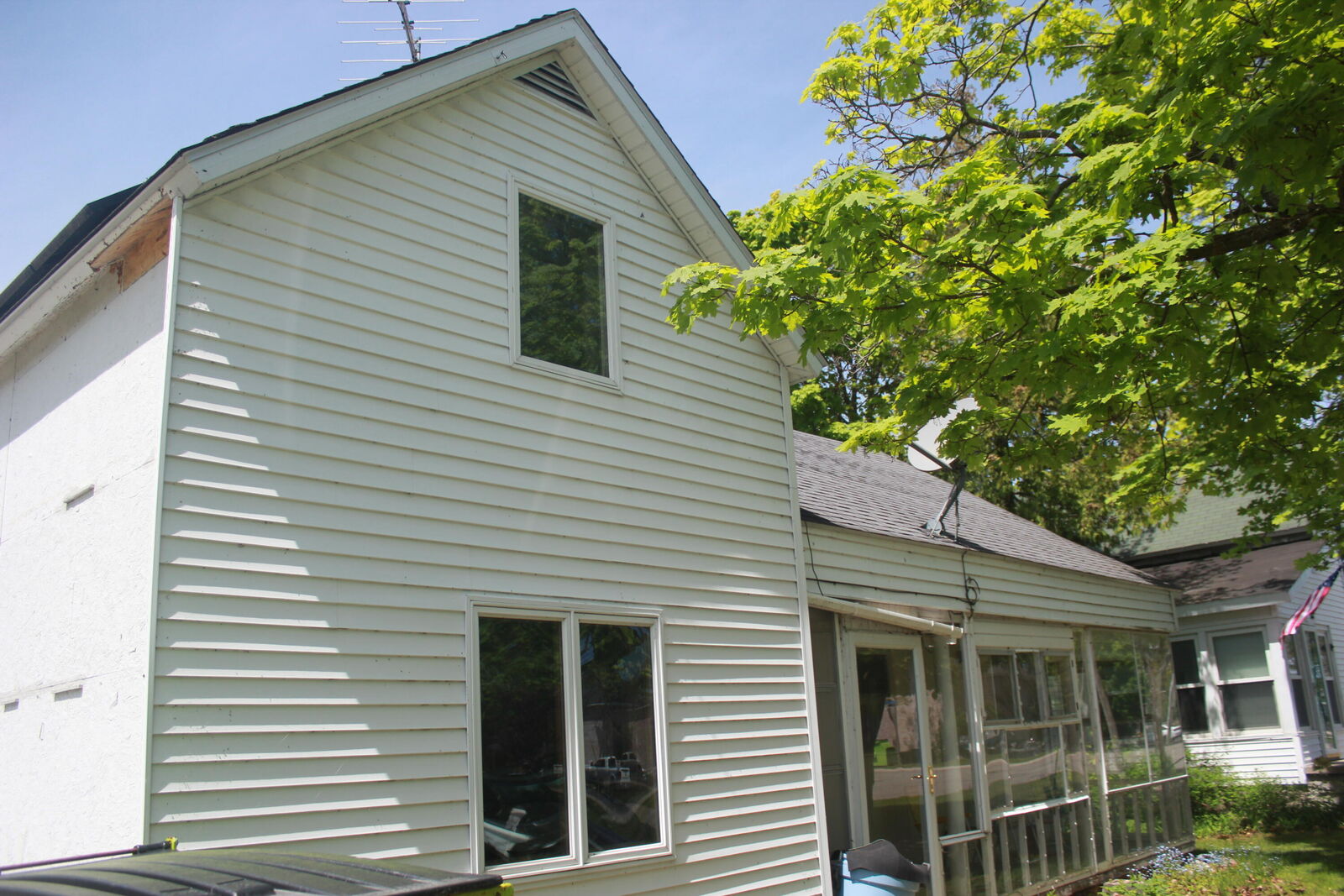 Property Photo: 409 Henry Street MI 49701
