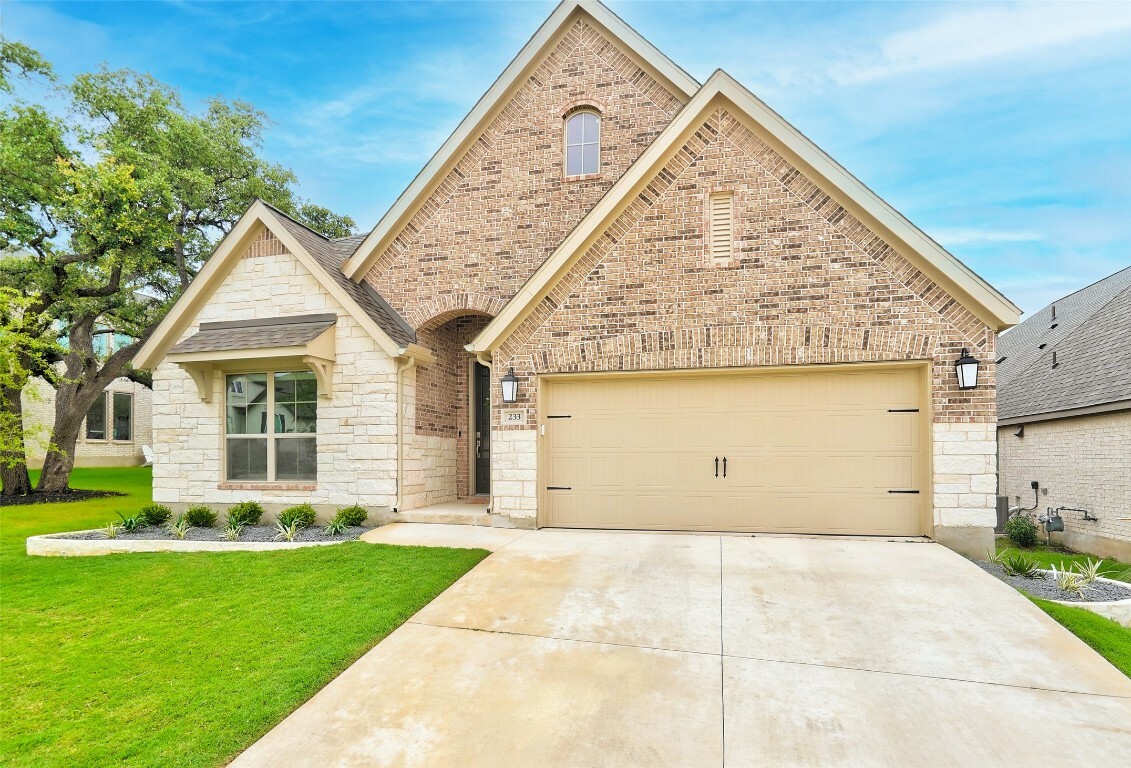 Property Photo: 233 South Park Vista TX 78628