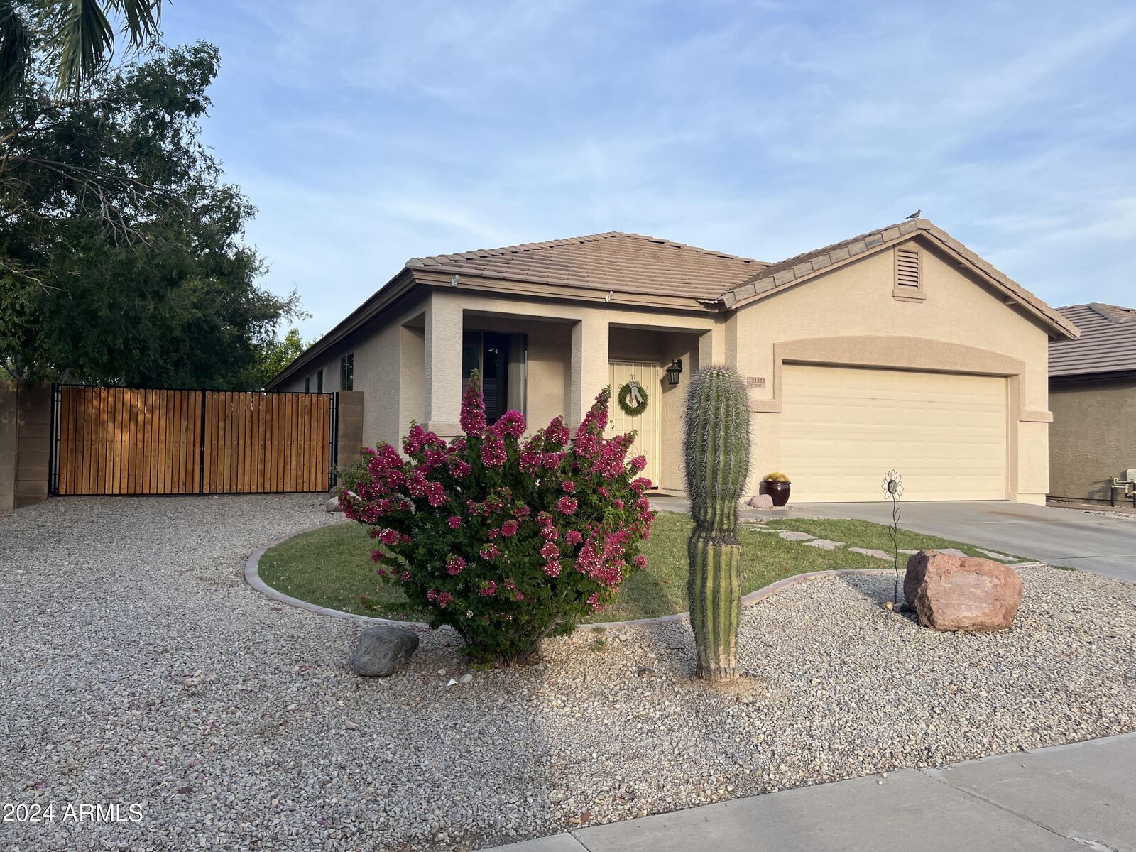 Property Photo: 21323 N 92nd Lane AZ 85382