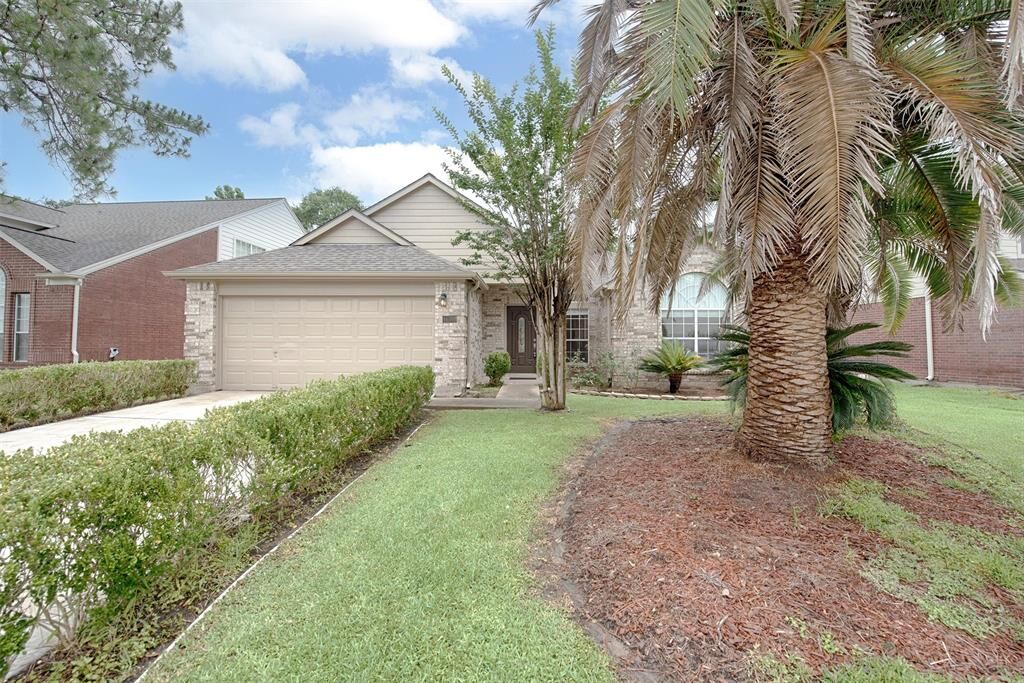 Property Photo: 14303 Whitlock Drive TX 77062