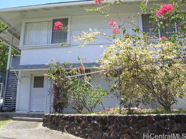 Property Photo:  