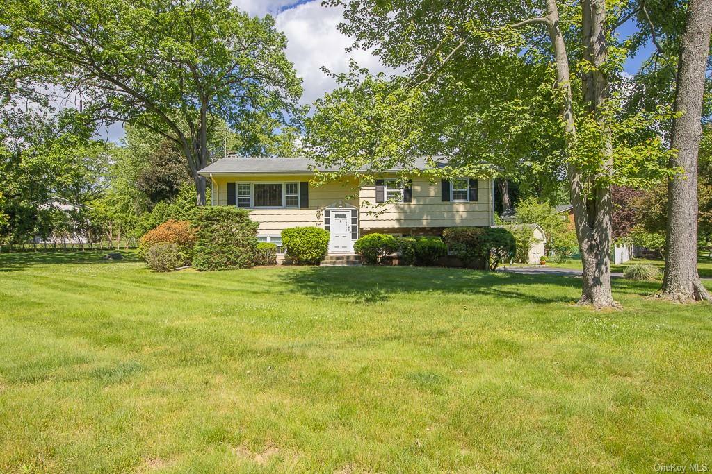 Property Photo:  1 Brentwood Drive  NY 10956 