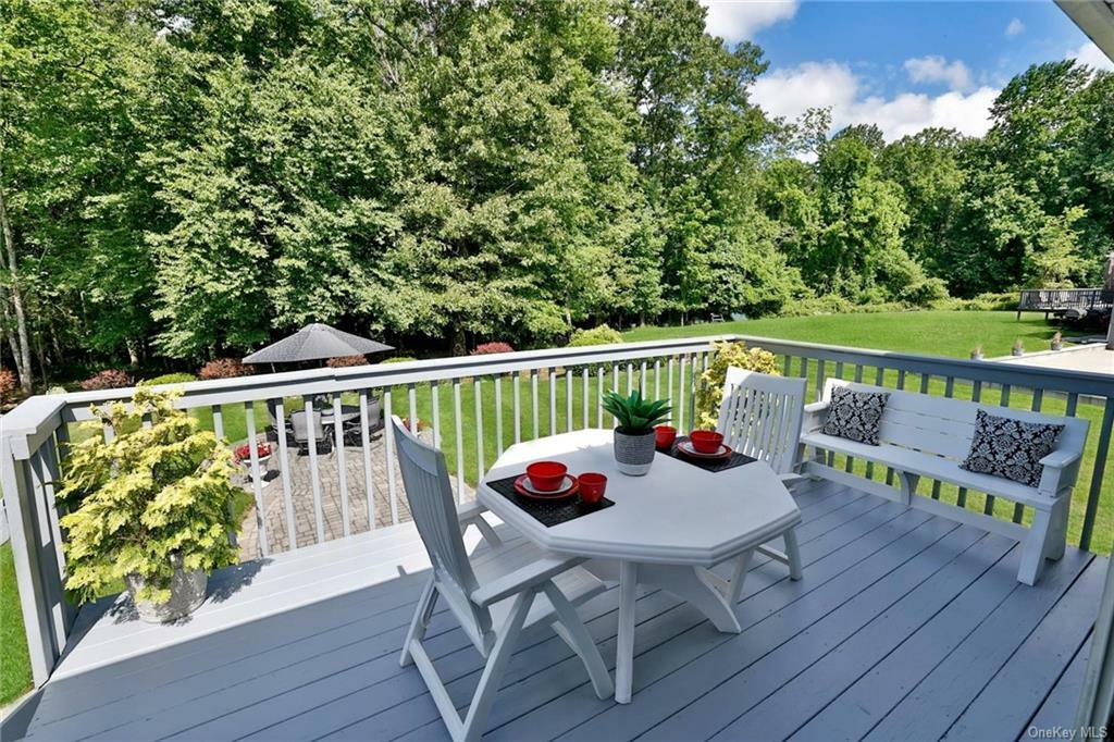 Property Photo:  9 Rella Drive  NY 10956 