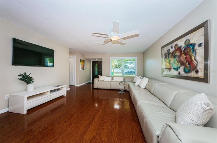 Property Photo:  2112 Bramblewood Drive N  FL 33763 