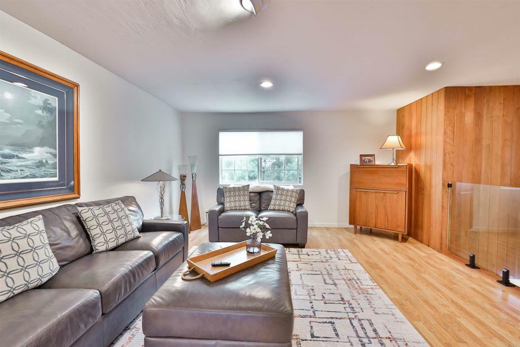 Property Photo:  850 C Avenue 4  CA 92118 