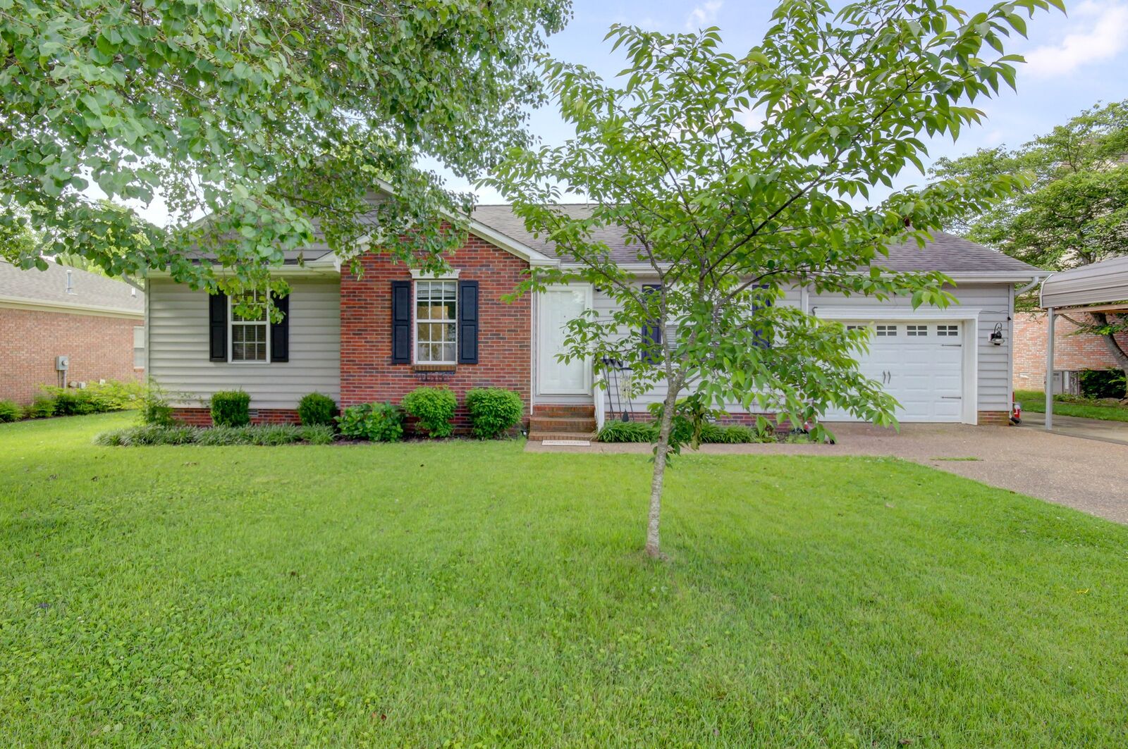 Property Photo: 3635 Stone Valley Dr KY 42240