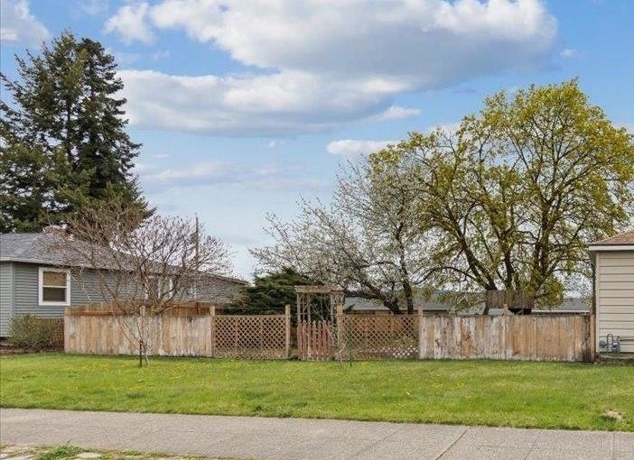 Property Photo:  3712 E Liberty Ave  WA 99217 